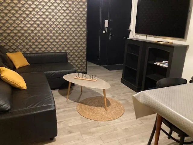 Les Pieds Dans L Eau *