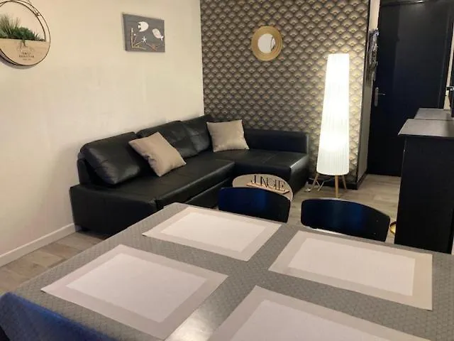 Les Pieds Dans L Eau * Le Treport